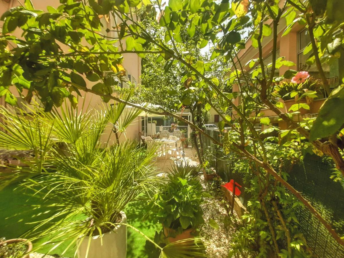 Hotel Amalfi Rimini Dış mekan fotoğraf