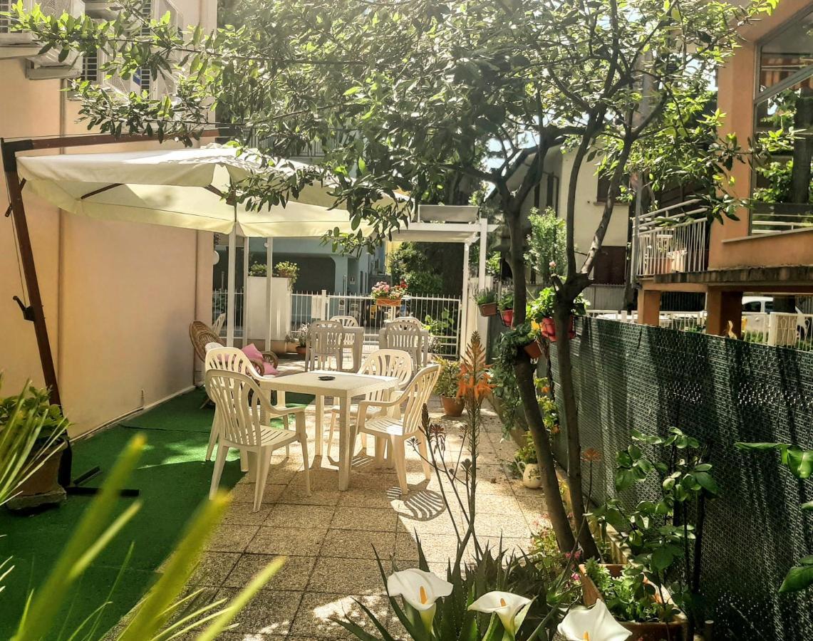 Hotel Amalfi Rimini Dış mekan fotoğraf